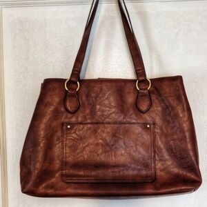 Bueno Classic Brown Leather Shoulder Bag